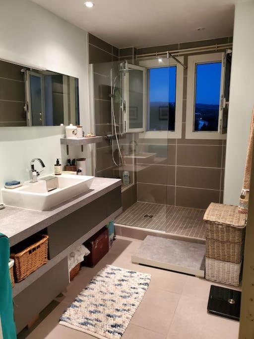 Lou Beach Home 75 M2 A 300 M De La Plage Avec Vue Mer La Ciotat Exterior foto